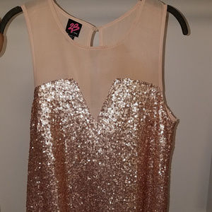 Medium 2B Bebe Sequin Tank